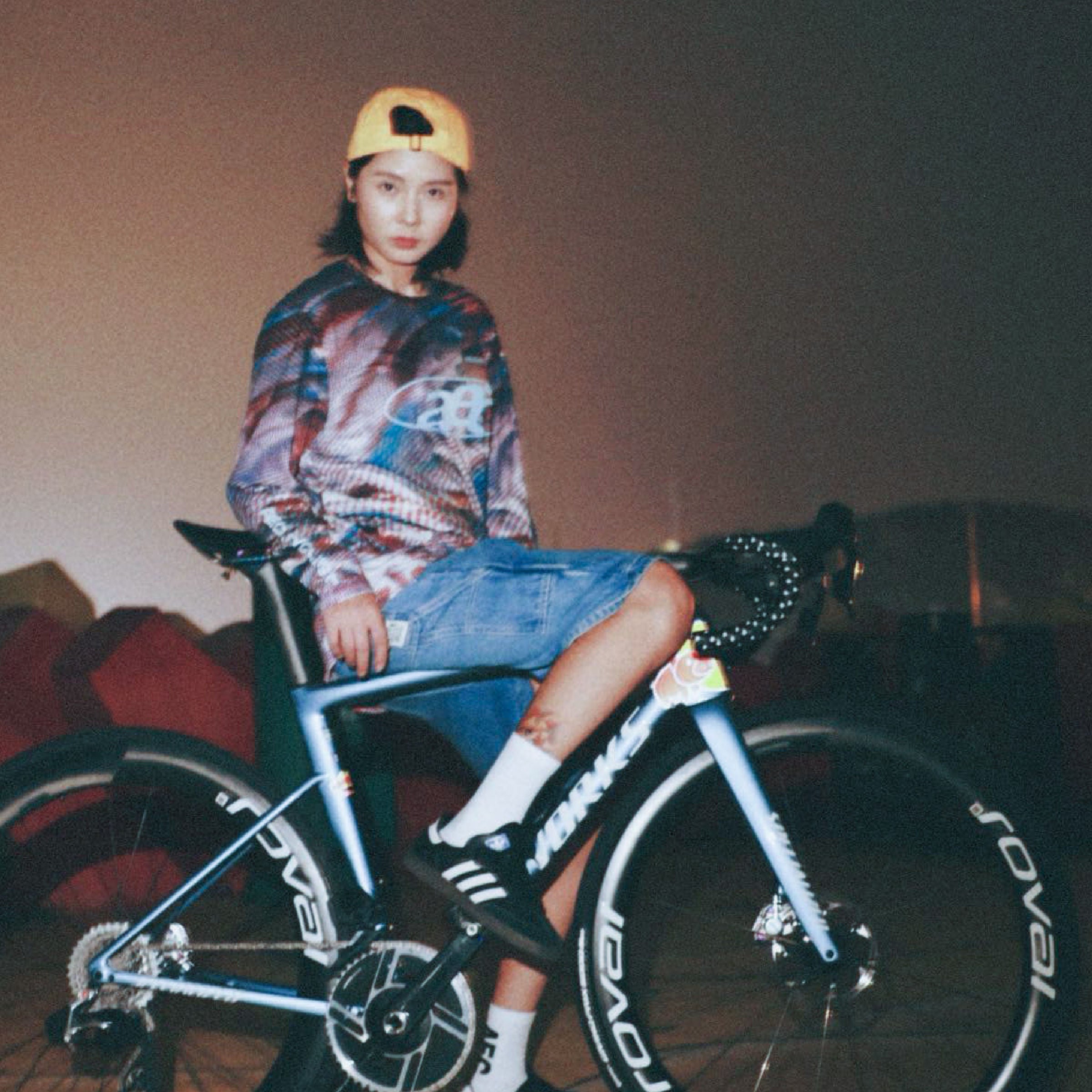 Women's Casual Cycling Shirt - Swirl